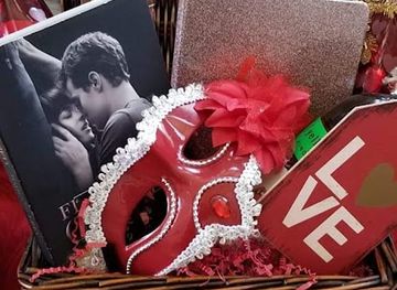 california/manteca/shop/hello-luv-gift-shop