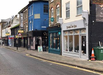 united-kingdom/southend-on-sea/shop/books-on-sea