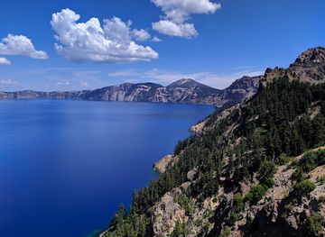 oregon/crater-lake-national-park/shop/sinnott-memorial-observation-station