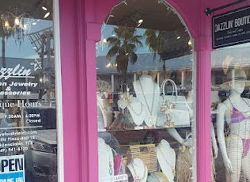 turks-and-caicos-islands/leeward-beach/shop/dazzlin-boutique-tci