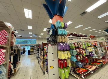 puerto-rico/sierra-de-cayey/shop/tiendas-capri-cayey-shopping-center