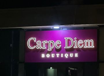 azerbaijan/baku/heydar-aliyev-center/shop/carpe-diem-boutique