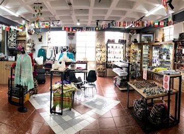 ecuador/quito/shop/souvenirs-ecuador
