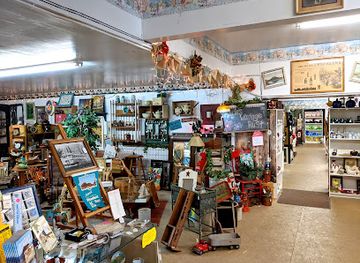 minnesota/winona/shop/treasures-under-sugar-loaf