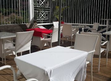 jamaica/treasure-beach/shop/marcia-s-own-hide-a-way