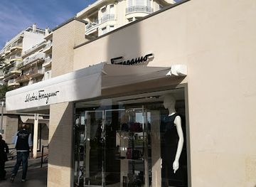 france/cannes/la-croisette/shop/salvatore-ferragamo