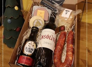 portugal/serra-de-sintra/shop/um-beijo-e-um-queijo