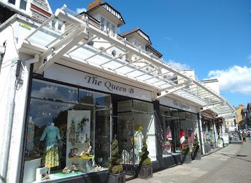 united-kingdom/south-glamorgan/shop/the-queen-b-boutique