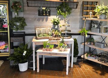 delaware/trap-pond-state-park/shop/kitty-s-flowers