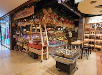 austria/otztal-alps/shop/dez-innsbruck