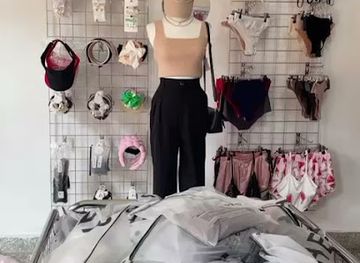 honduras/comayagua-valley/shop/moon-shop