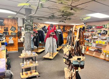 minnesota/ely/shop/voyageur-north-canoe-outfitters
