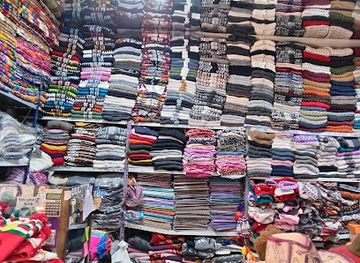 peru/lares-trek/shop/boutique-jazmin-handicraft-store