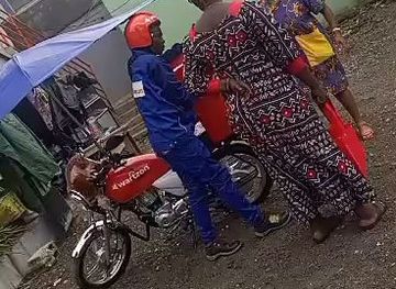 cameroon/tiko-beach/shop/wartzon