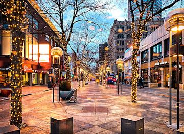 colorado/denver/downtown-denver/shop/16th-street-mall