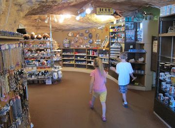 utah/book-cliffs/shop/hole-n-the-rock