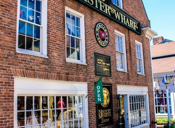 Newport Mansions Store on Bannister's Wharf