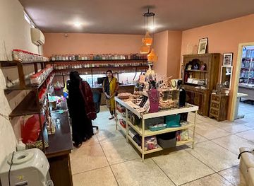 pakistan/rama-valley/shop/paper-miracles