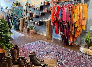 texas/austin/shop/charm-school-vintage