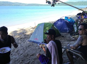 philippines/calaguas-island/shop/quezon-province-and-bicol-boundary