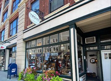 connecticut/mystic-seaport/shop/trove