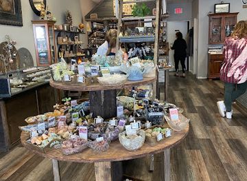 ohio/cuyahoga-valley-national-park/shop/the-hidden-pocket-ltd