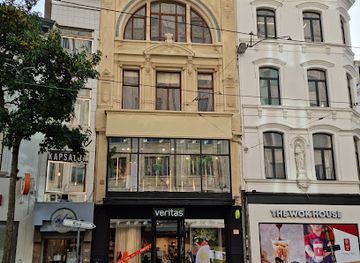 belgium/antwerp/eilandje/shop/veritas-antwerpen