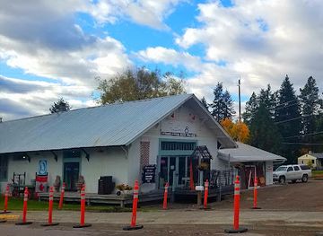 montana/the-glacier-country/shop/station-8