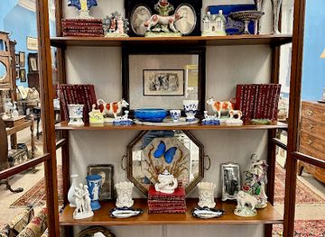 massachusetts/newburyport/shop/smith-sullivan-antiques-curiosities