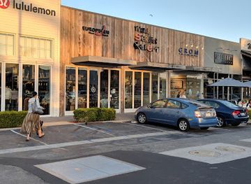 california/los-angeles/malibu/shop/malibu-country-mart