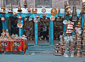 nepal/patan/mangal-bazaar/shop/handicraft-creation