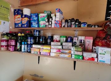 botswana/makgadikgadi-pans/shop/lemogang-tuckshop