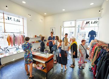 germany/munich/maxvorstadt/shop/iki-m-organic-fairfashion-secondhand-vintage