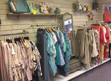 united-kingdom/warwickshire/shop/daisy-b-s-boutique
