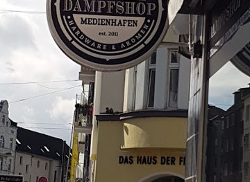 germany/dusseldorf/medienhafen/shop/dampfshop-medienhafen