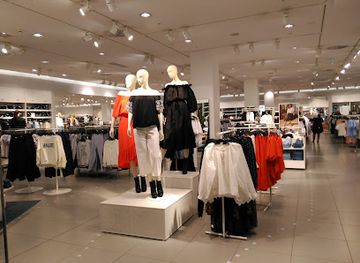 spain/camino-de-santiago/shop/h-m