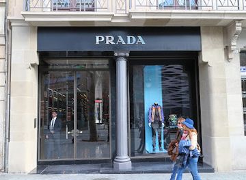spain/barcelona/gracia/shop/prada-barcelona