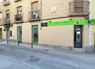 spain/madrid/shop/luggage-storage-in-atocha-lock-enjoy