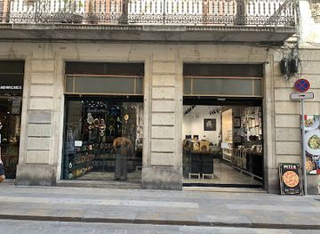 spain/barcelona/gothic-quarter/shop/windarts