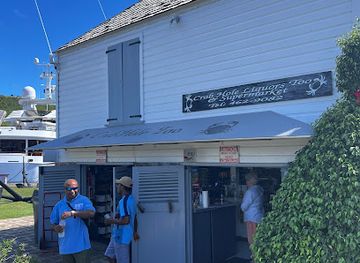 antigua-and-barbuda/english-harbour/shop/crab-hole-liquors-too