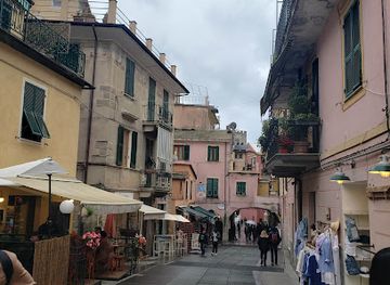 italy/cinque-terre/shop/brothers-monterosso