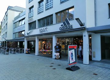liechtenstein/furstin-gina-weg/shop/rechsteiner-sport-mode