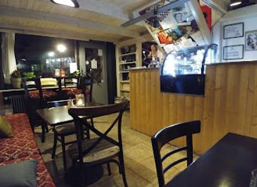 slovakia/saris/shop/vinyl-caffe-bistro