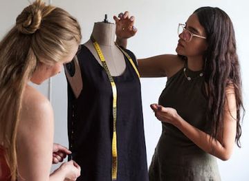 saudi-arabia/riyadh/al-diriyah/shop/emma-best-fashion-house-riyadh