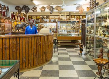 zimbabwe/zambezi-valley/shop/african-collectables