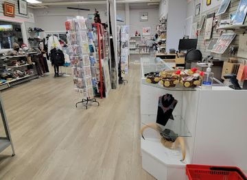 canada/iqaluit/shop/malikkaat-ltd