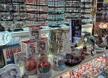 croatia/trogir/shop/souvenir-shop-saint-peter