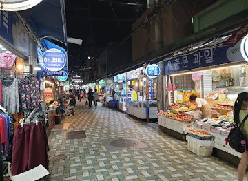 south-korea/busan-beaches/shop/haeundae-traditional-market