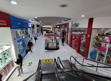 ecuador/azuay-region/shop/centro-comercial-milenium-plaza