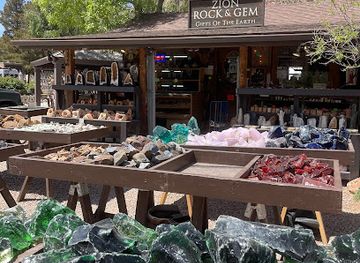 utah/zion-national-park/shop/zion-rock-gem